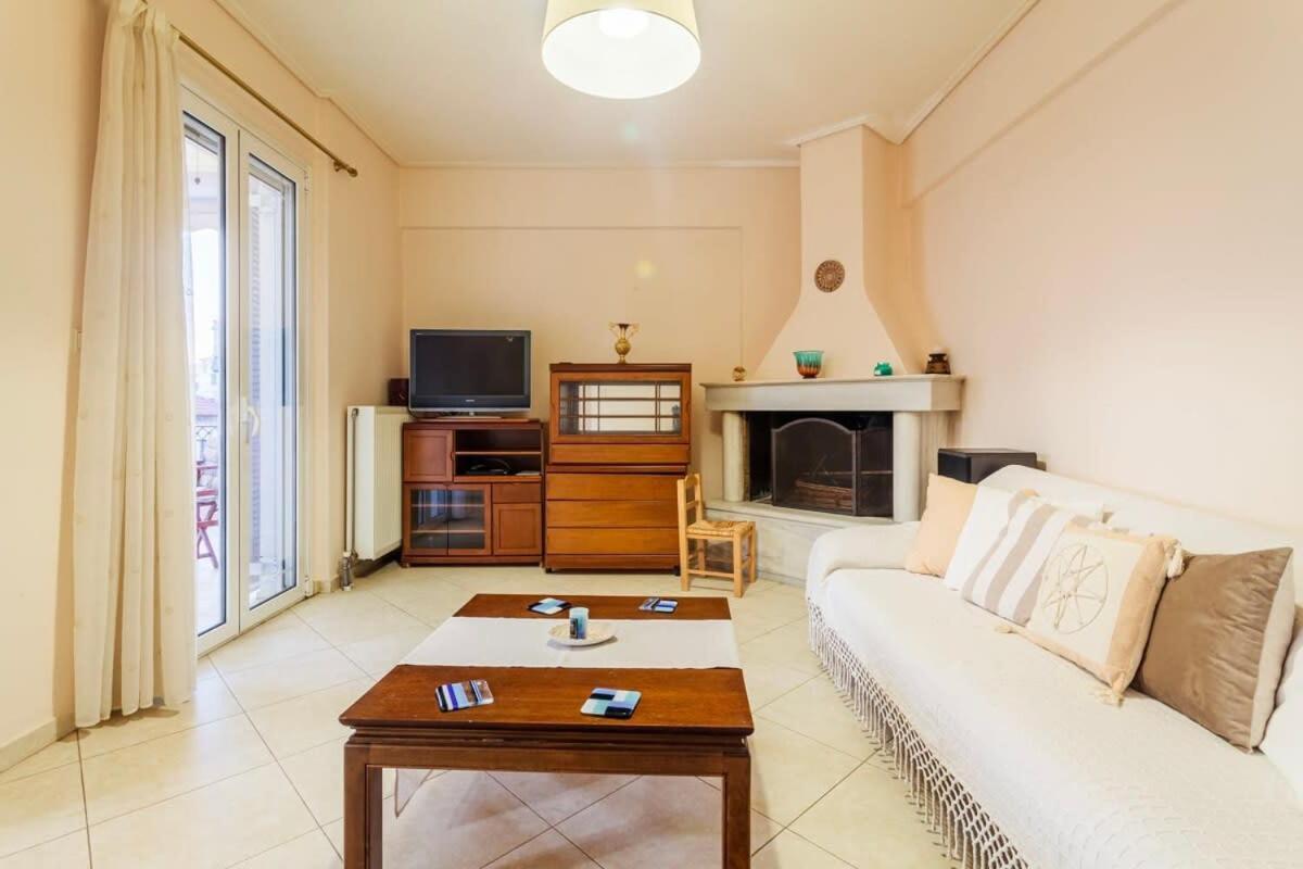 Spacious Urban Haven-Family Home, Perfect Location Kalamáta Eksteriør bilde